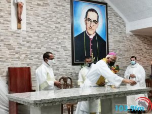 Uvita atesora reliquia de Monseñor Romero