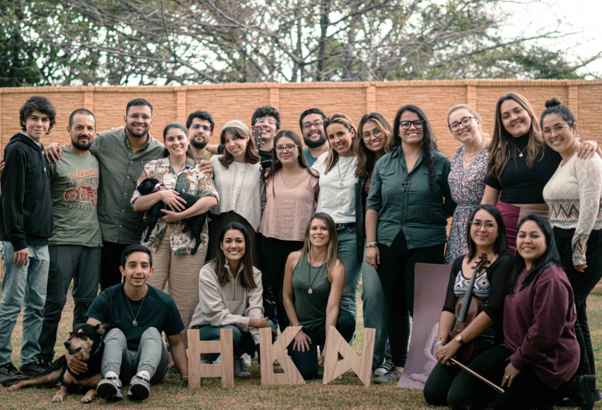 Con oración y ensayos, los integrantes de Hakuna Costa Rica se preparan para presentar Pasión