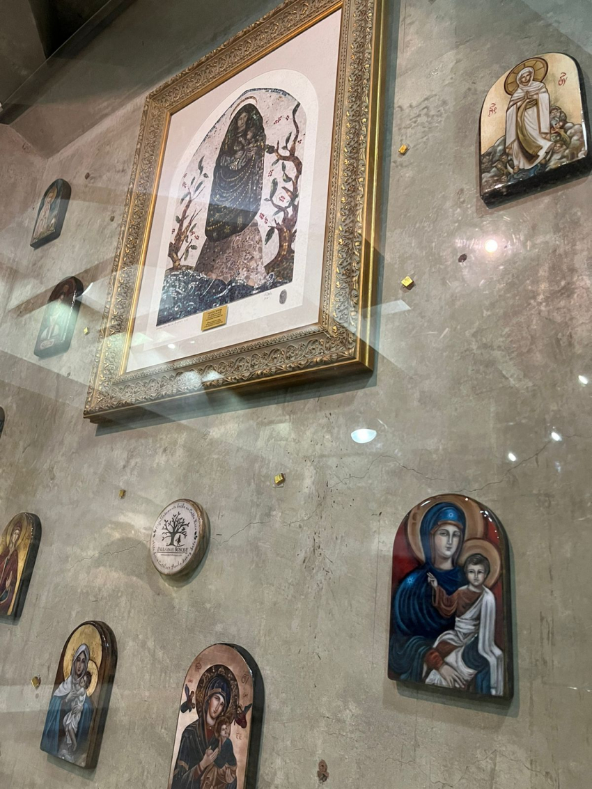 Basílica de Cartago presenta exhibición de arte sacro