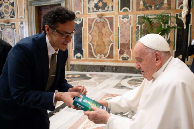 Carlos Umaña fue uno de los invitados del Papa Francisco al Encuentro Mundial sobre Fraternidad Humana