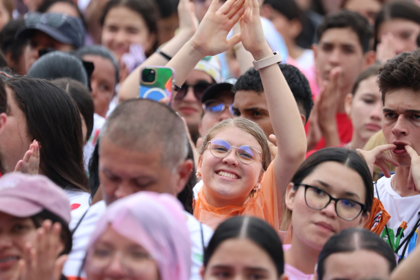 Jóvenes que viven por Cristo