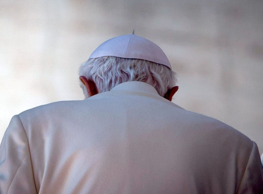 ¡Manténganse firmes en la fe! ¡No se dejen confundir! : el testamento espiritual de Benedicto XVI