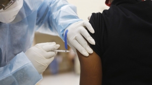 Mesa Patriótica discute posible donación de vacunas