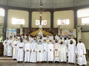 Alabanza y gratitud por centenario diocesano en Limón