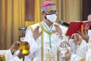 Mons. Salazar reconoce la labor de sacerdotes durante la pandemia