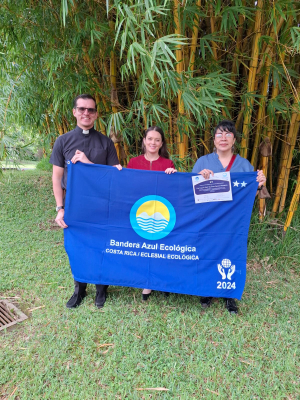 La premiación se realizó el 14 de noviembre en la Universidad Bíblica Latinoamericana. En la foto, representantes de la Parroquia de Moravia.