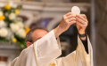 ¿Cuándo el pan y el vino se convierten en el Cuerpo y la Sangre de Cristo?